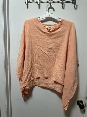 Inna Relaxed Boxy Crewneck Top in Peach